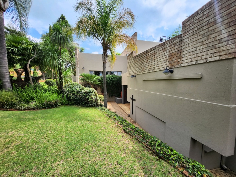 5 Bedroom Property for Sale in Doringkruin North West